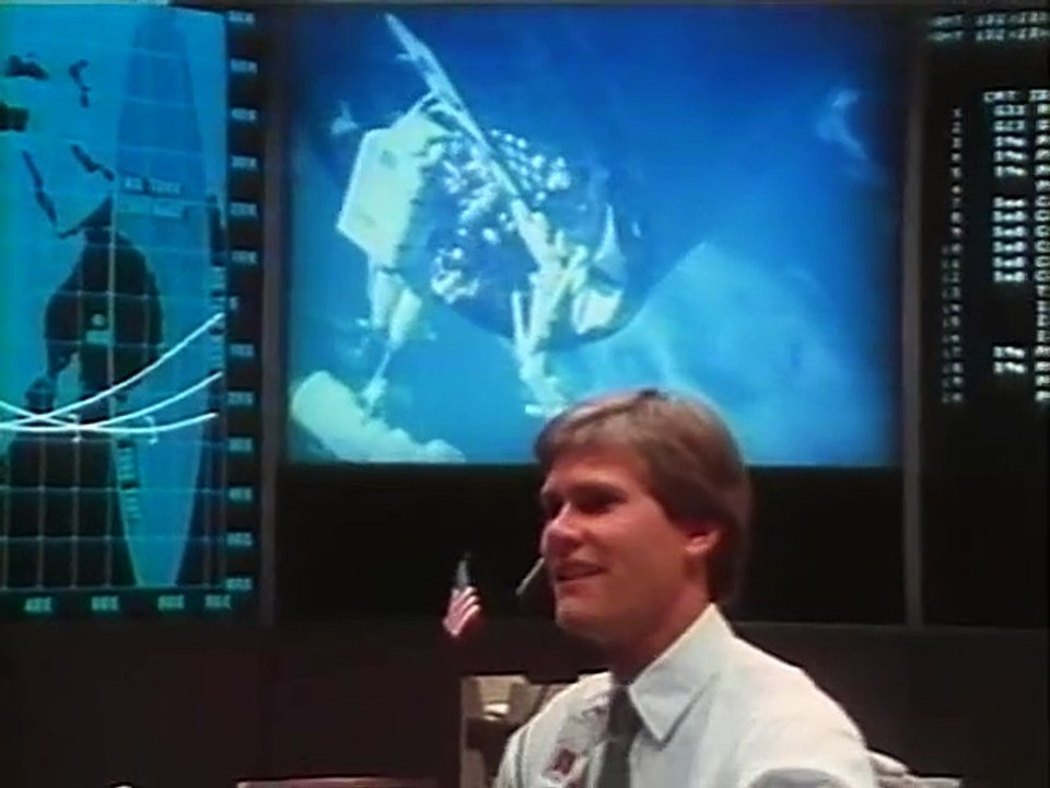 Houston, i think we've got a satellite - Segment2