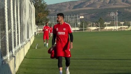 "Hakemler VAR'a rağmen hata yapıyor"