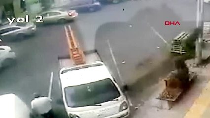 Başakşehir'de silahlı saldırı anı kamerada