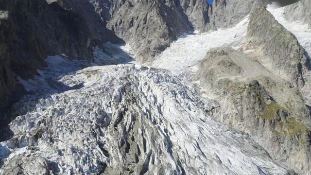 Experts warn glacier on Mont Blanc in danger of collapsing