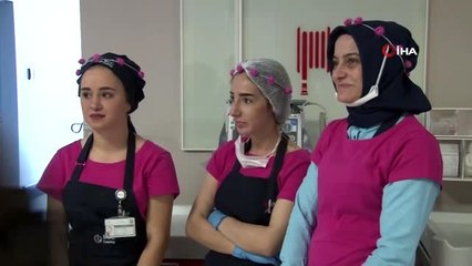 Ankara Şehir Hastanesi'nde "Geleneksel lohusa şerbeti" dağıtıldı