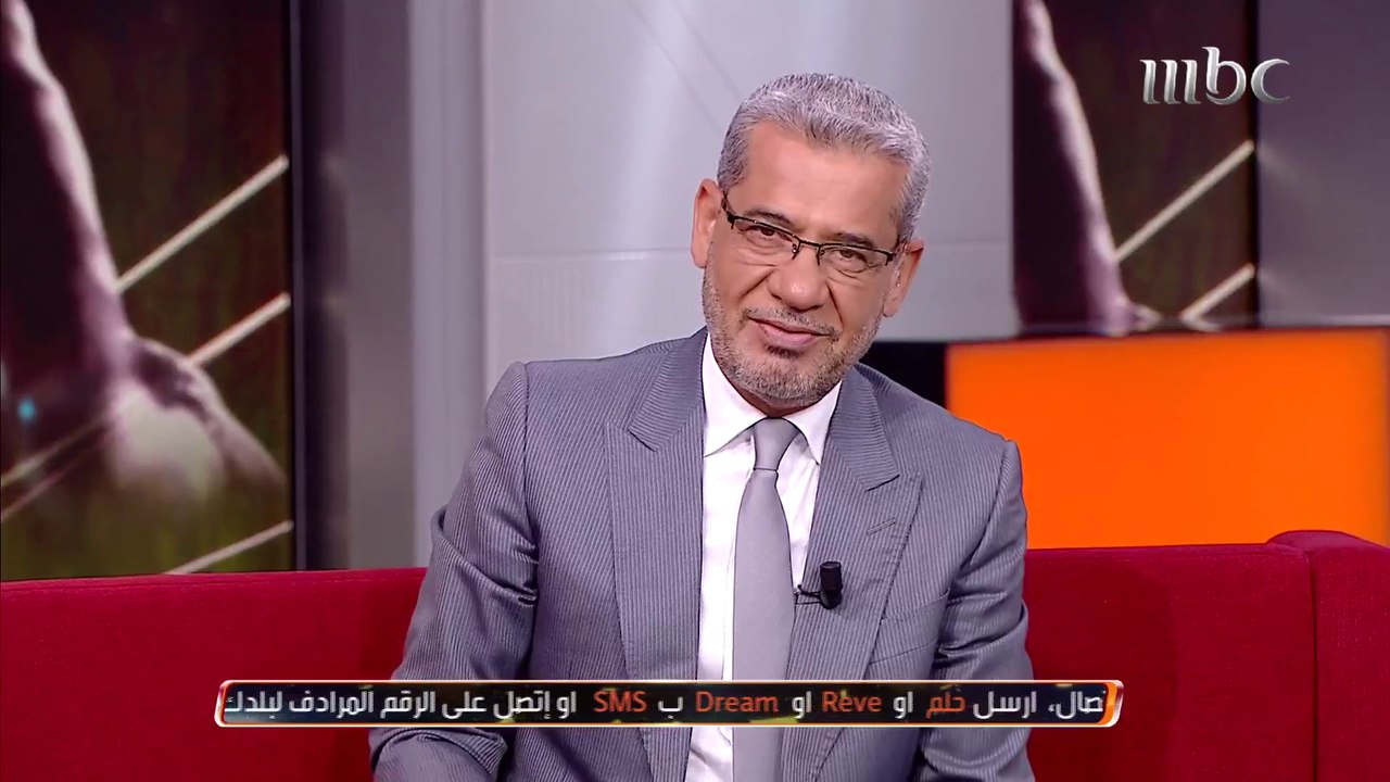 الآغا يعايد أخته الكبرى ويقول لها.. كل عام وأنتِ بخير