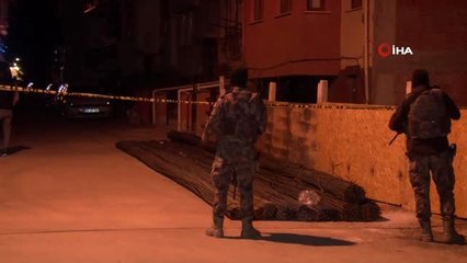 Teröristlerin cesetleri evden çıkarıldı