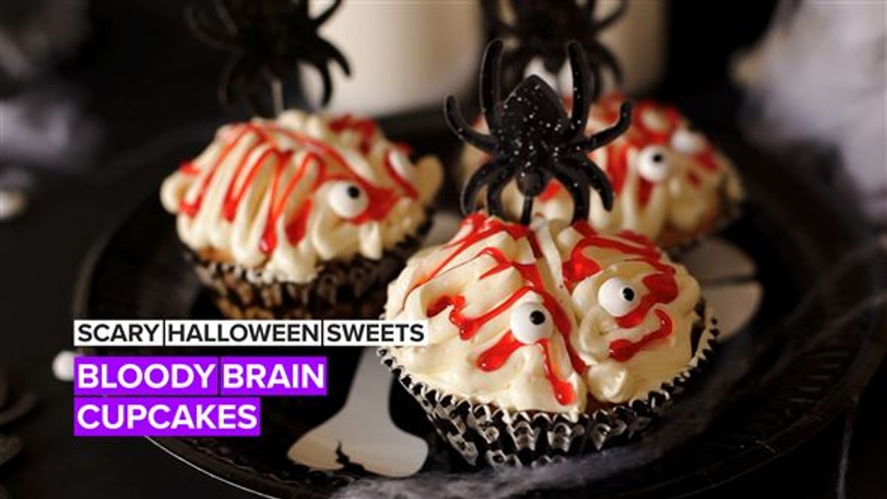 Scary Halloween Sweets: Bloody Brain Cupcakes