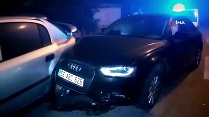 Sis nedeniyle kontrolden çıkan otomobil park halindeki araçlara çarptı