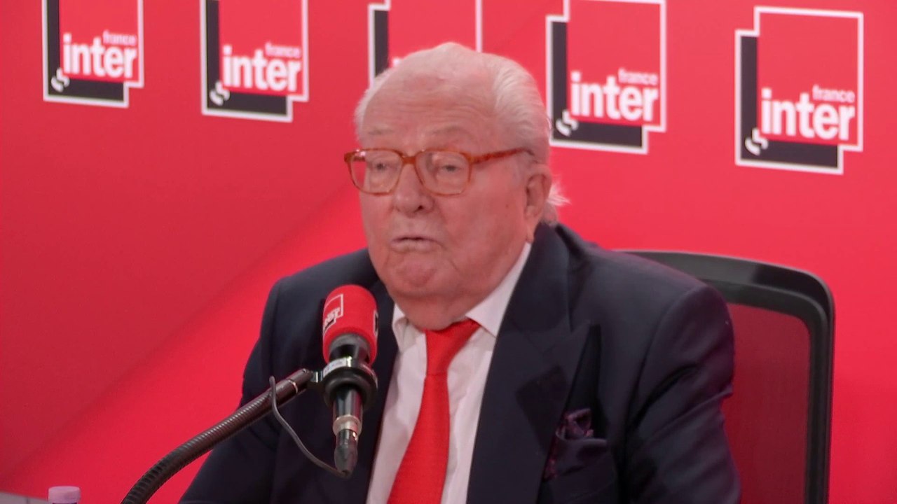 Jean-Marie le Pen, fondateur du Front National, revient sur son arrivée au second tour de l'élection tour présidentielle en 2002 : "C'était assez inopiné dans le fond"