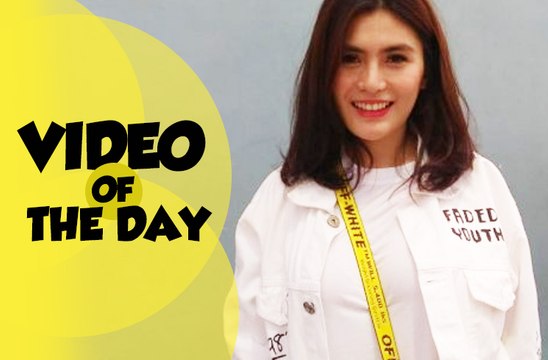 Video of the Day: Sidang Perdana Narkoba Nunung, Angela Lee Diganggu Hantu