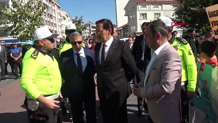 Bolu'da yaya geçidinde farkındalık etkinliği