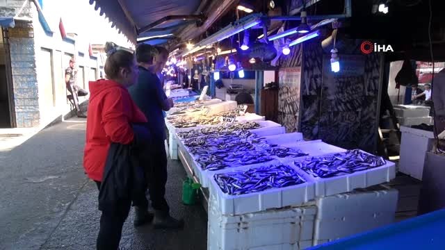 Hamsinin fiyatı bu sezon ilk kez bu kadar düştü: 3 kilosu 10 TL