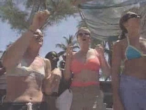 Blink 182 - Whats My Age Again (Live MTV)