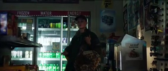映画 『クロール ―凶暴領域―』店内にワニが⁉編
