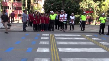 Denizli'de de yaya güvenliğine dikkat çekildi