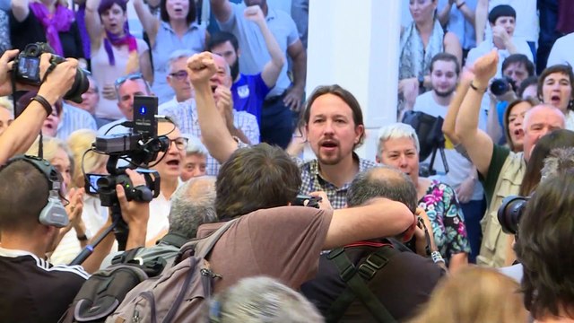 Albert Rivera se abre a pactar con el PSOE y Sánchez se niega