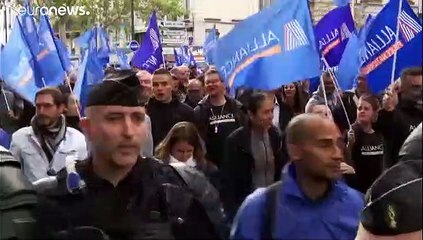 Les policiers au bord du craquage en France