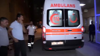 Kamyonet şarampole devrildi: 1 ölü, 2 yaralı