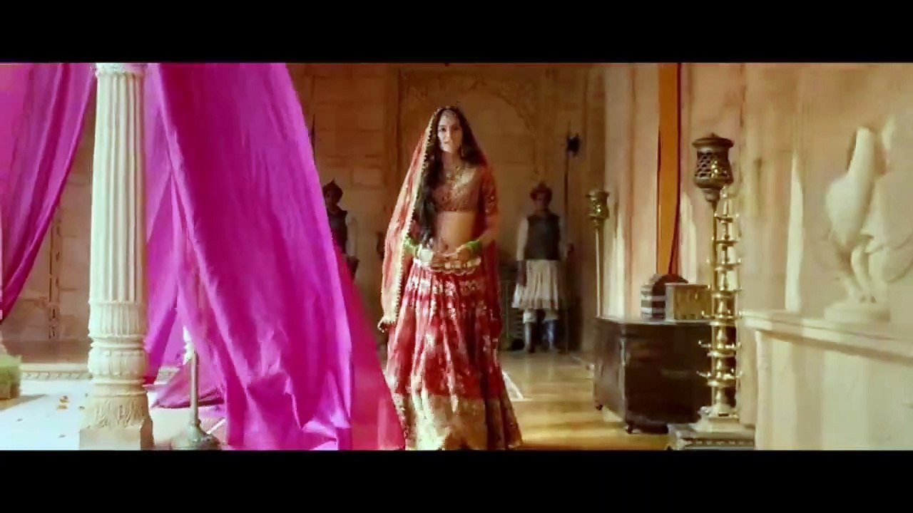 3:37 NOW PLAYING  Housefull 4 |Official Trailer|Akshay|Riteish|Bobby|Kriti S|Pooja|Kriti K|Sajid N|Farhad|