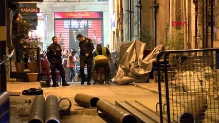 Çökme tehlikesi bulunan binada çalışmalara ara verildi