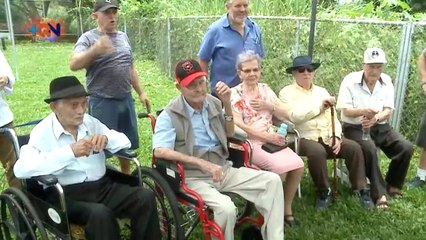 mqn-Cumplió 100 años y le sembraron un Guayacán Real en su nombre-021019