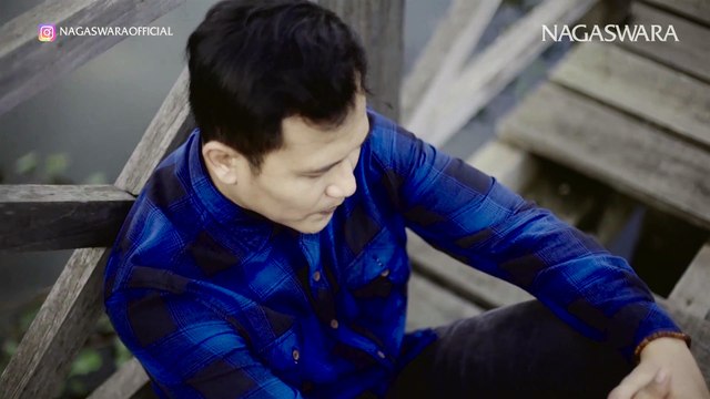Abad 21 - Disaat Kau Rapuh (Official Music Video NAGASWARA) #music
