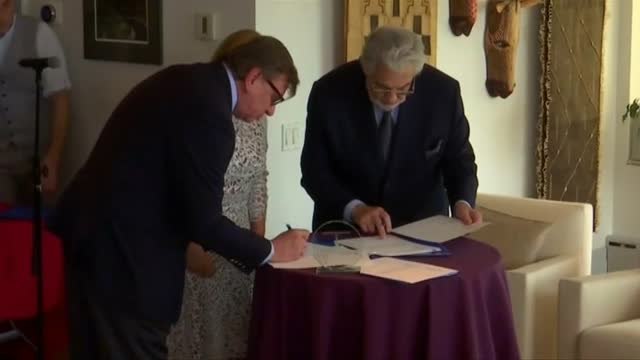 Plácido Domingo dimite como director de la Ópera de Los Ángeles