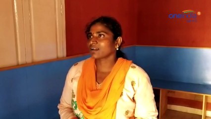 ஓடும் பஸ்ஸில் பெண்ணுக்கு பாலியல் தொல்லை தந்த கண்டக்டர்-வீடியோ