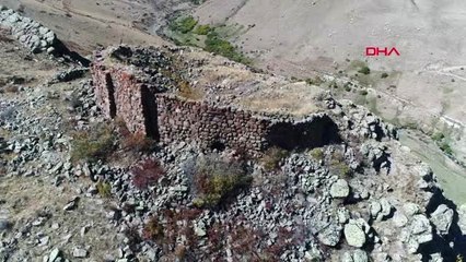 Erzurum 2 bin 700 yıllık kalede tescil çalışması