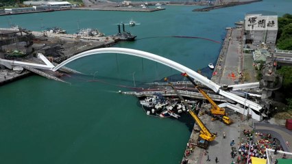 Bridge collapse in northeastern Taiwan kills at least 5 foreign fishermen