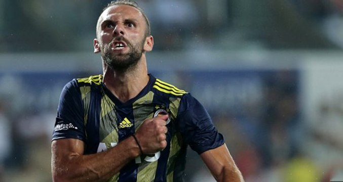 Juventus Mandzukic'in yerine Vedat Muriqi'i transfer etmek istiyor