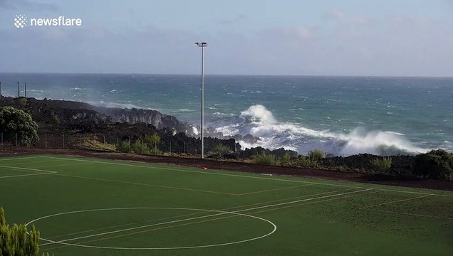 Waves over 15 metres predicted as Hurricane Lorenzo batters Azores archipelago