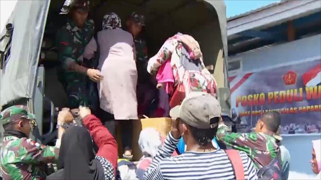 إجلاء سكان مدينة وامينا الإندونيسية إثر أحداث عنف