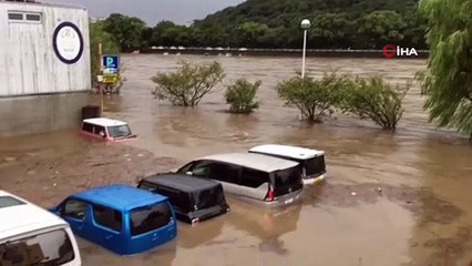 - Japonya'yı Tropikal Fırtına Vurdu, Bazı Bölgeler Sele Teslim Oldu