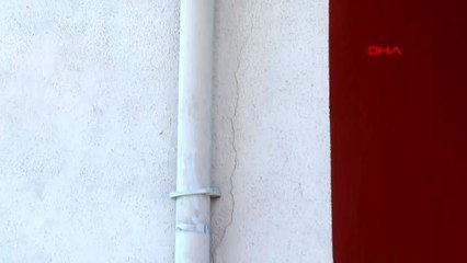 Tekirdağ-çorlu'da, depremde hasar gören okulun bir binası boşaltıldı