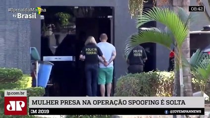 Justiça libera uma das suspeitas de hackear celulares de autoridades