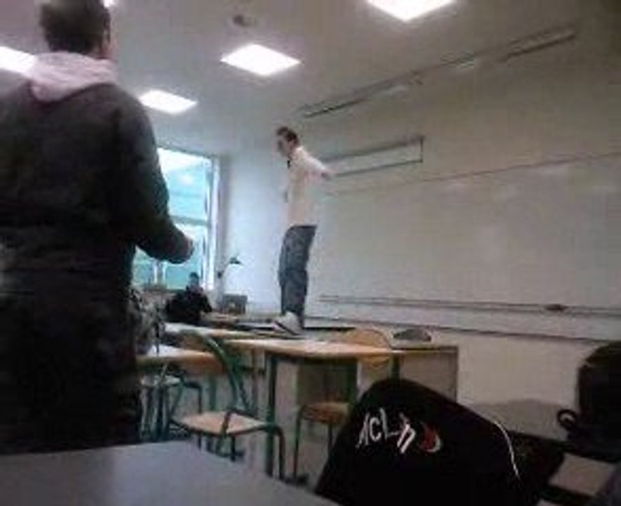 mdr le mec il et tro fort