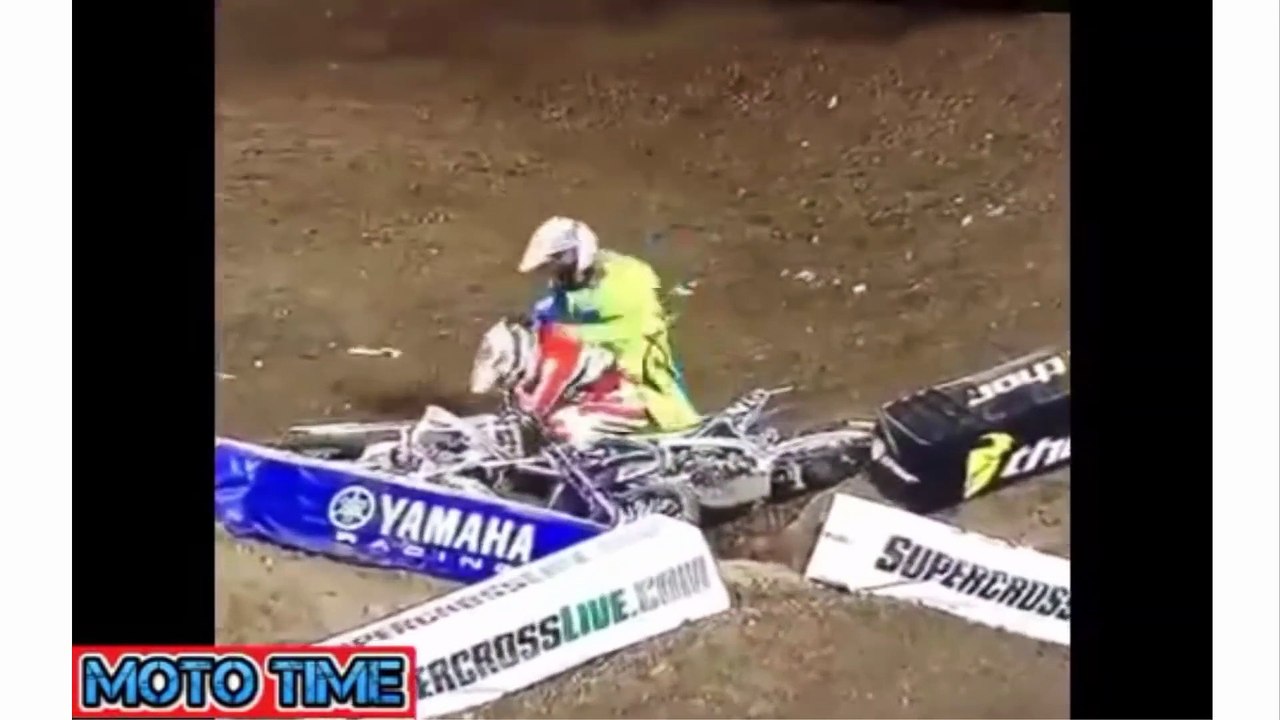 Motorcycle Fail Compilation - Stupid, Funny Drivers