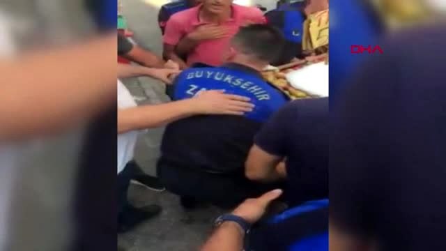 Adana zabıtanın incirlerini döktüğü seyyar satıcı konuştu: 'o kadar dil döktüm, götürdüler'