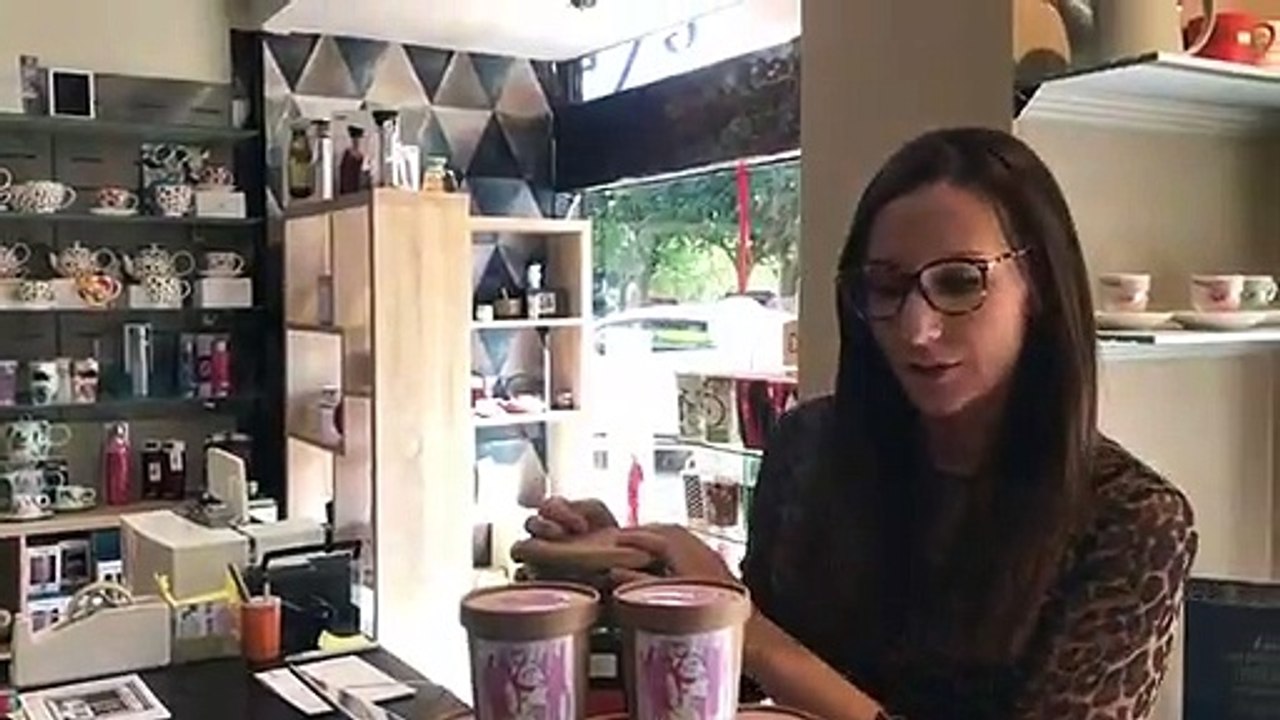 La boutique Arômes et Tendances crée une infusion pour Octobre Rose