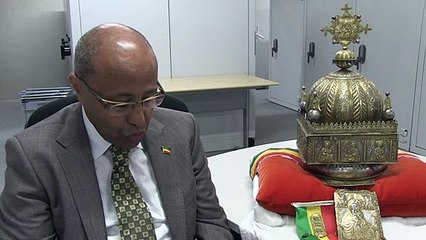 Wächter der Krone: Ex-Flüchtling gibt Kunstschatz zurück