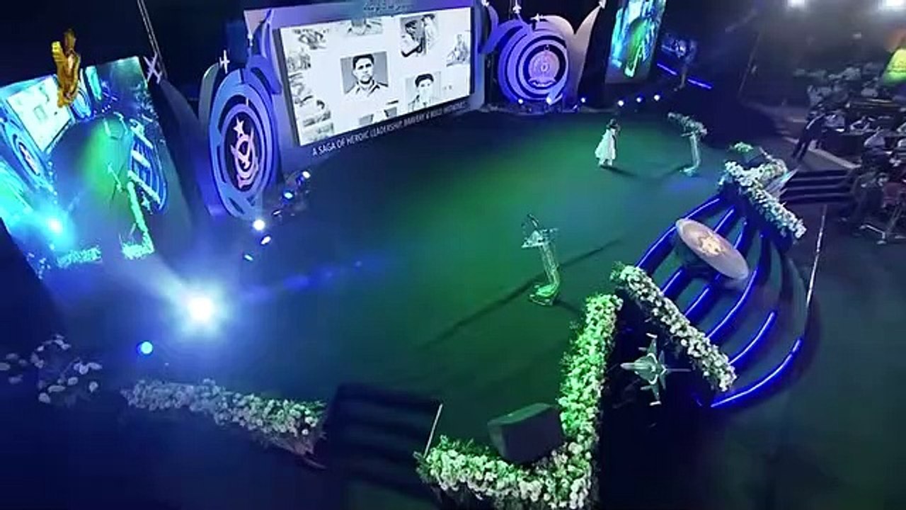 Hadia hashmi Ay puttar hattan tay nai wikday - Mili Nagma - PAF Show 2019 -