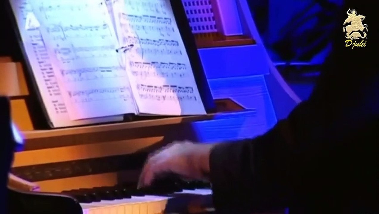 Εφτά ποτήρια (7 glasses) - Yiannis Kotsiras (2015)