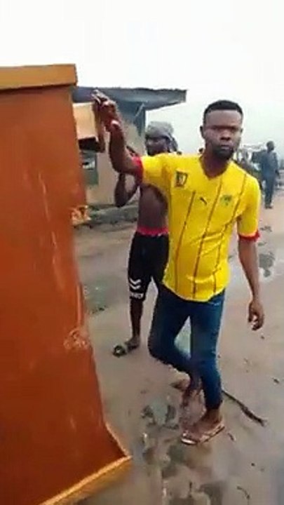 Tension explode in Abia State as houses are burnt  by Nigeria police