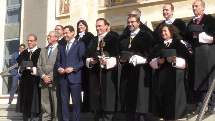 Moreno muestra su apoyo a la universidad pública andaluza