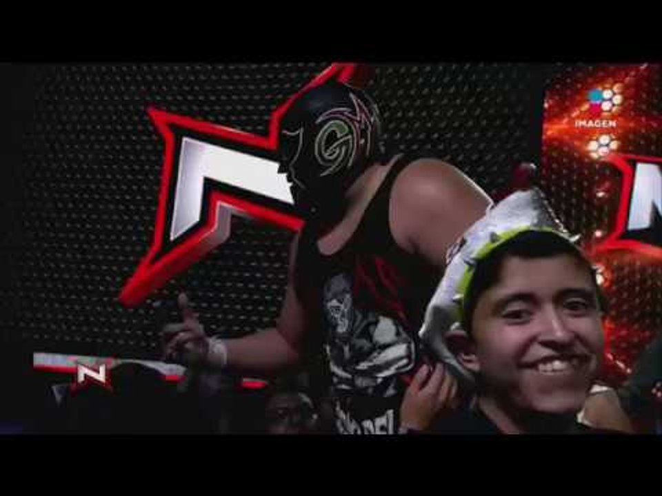Ala de Oro y Ala de Plata se lucen con espectáculo aéreo en su debut | Nación Lucha Libre