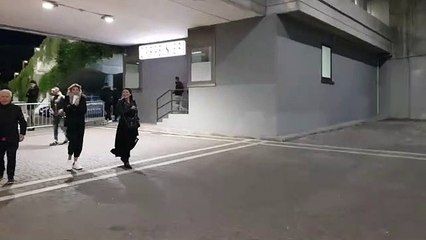 Gaia Lucariello mano nella mano con Inzaghi di cartone