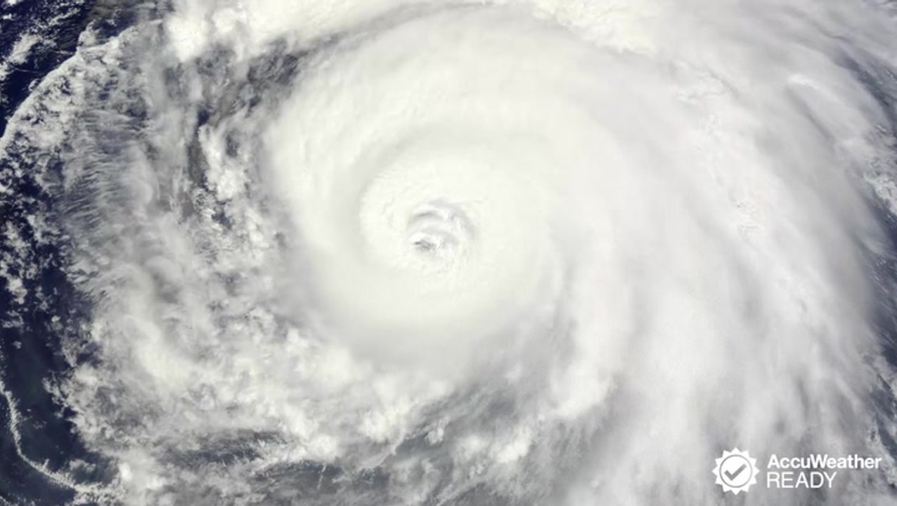 What makes a hurricane so powerful?