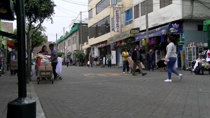 Peruanos se muestran optimistas tras disolución de Congreso