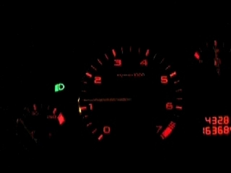 Une 406 coupé 2 litres 137 Ch au démarrage