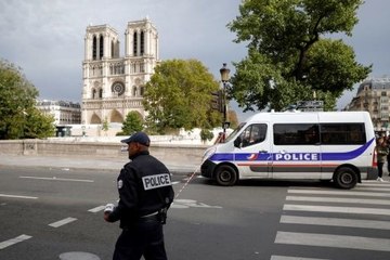Préfecture de police : l'assaillant aurait eu "une crise de démence" la nuit précédente