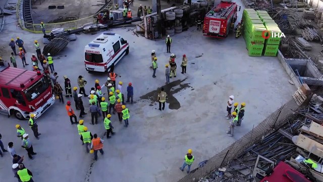 Bağcılar Göztepe Mahallesinde inşaatta devrilen vincin altında kalan işçi yaralı olarak kurtarıldı. Kurtarılan işçi ambulansla hastaneye kaldırıldı.
