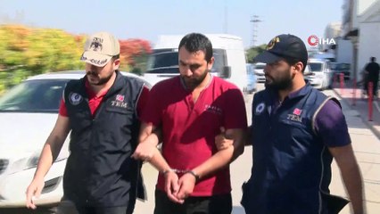 DEAŞ şüphelisi 2 kişi sınır dışı edildi